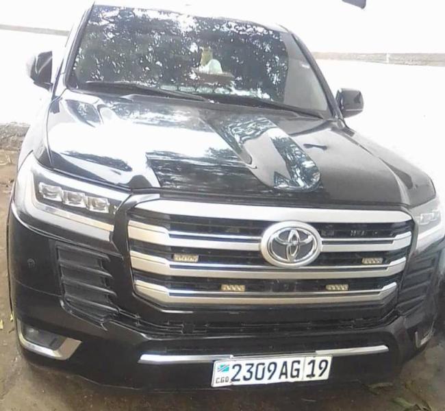 Toyota Land cruiser GXR 