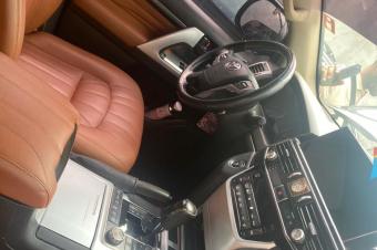 Toyota Land cruiser GXR 