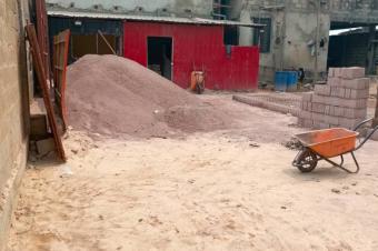 ESPACE MISE EN LOCATION SUR MACADAM  LIMETE 1 RE RUE FUNA TRS BON ENDROIT