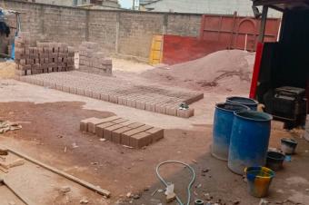 ESPACE MISE EN LOCATION SUR MACADAM  LIMETE 1 RE RUE FUNA TRS BON ENDROIT
