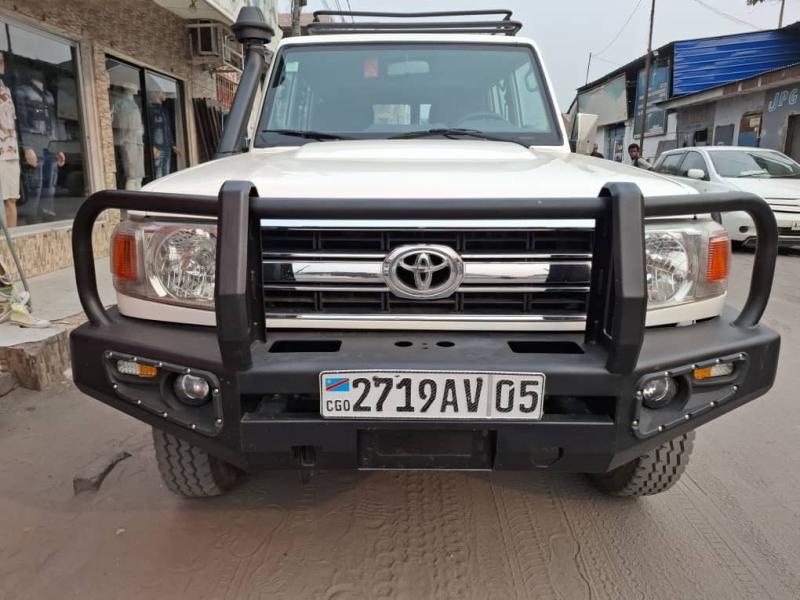Toyota Land cruiser  5 portier 