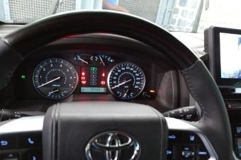 Toyota Land cruiser GXR 