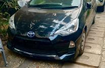 VENTE VOITURE TOYOTA  AQUA 2020  4 cylindre volant à droite moteur essence hybride mediacongo