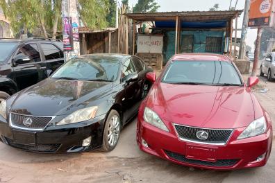 automobile_motos_velos_engins_et_pieces Occasion de Kinshasa  