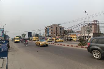 GS13IMMO SARL  met  votre disposition la vente de cette vaste concession dans la CLemba  proximit de la Route Bypass. Dimension  3352M. Prix  1.350.000  discuter....