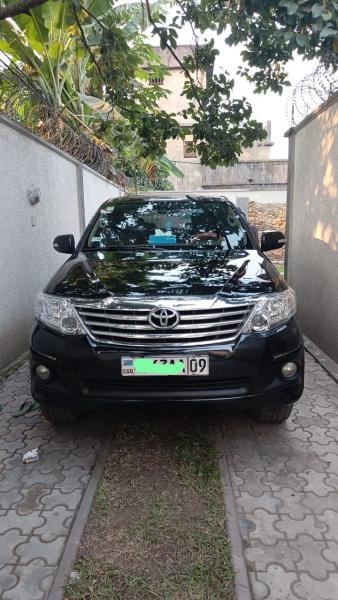 Toyota Fortuner 2013 