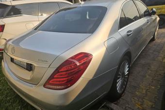 MERCEDES S400 Anne 2014 Volant droite Sans plaque  Full options  Intrieur  6 cylindre  Couleur dorigine   PRIX 27000  dbattre  Localisation Limete  