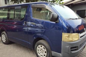 HIACE SANS PLAQUE A VENDRE 
