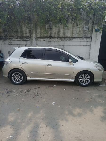 TOYOTA BLAD A VENDRE 