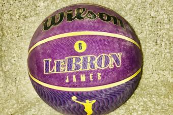 Ballon de basketball Wilson 