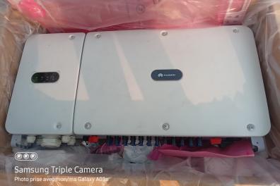 groupes_electrogenes_panneaux_solaires_construction Anonyme  