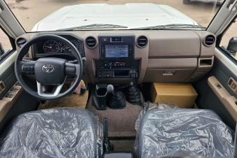 Toyota LandCruiser Lx 2024 v8