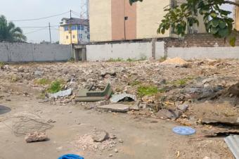Espace mise en location  LIMETE sur petit boulevard 