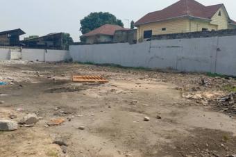 Espace mise en location  LIMETE sur petit boulevard 