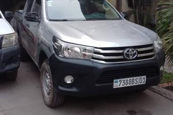 TOYOTA HILUX 2022 A VENDRE 