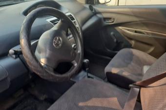 TOYOTA BELTA A VENDRE 
