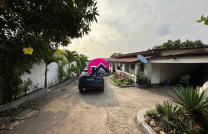 Vente d’une villa de 18m sur 21m dotée d’une magnifique maison basse des 3CHS, annexe studio, garage, parking, etc. Située à Ngaliema, Binza-Macampagne, coin calme et sécurisé mediacongo