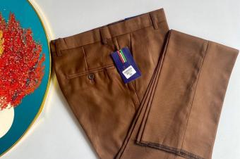 Pantalons tissus homme disponibles 