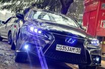 Lexus Is 250 automobile_motos_velos_engins_et_pieces