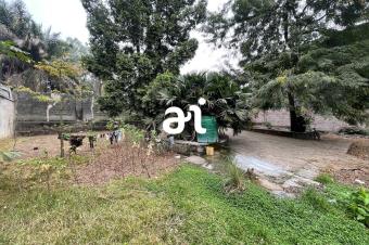 VENTE GRANDE PARCELLE CLTURE DE 2125m  KINSHASA NGALIEMA 