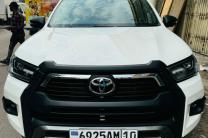 Toyota hilux 2024 automobile_motos_velos_engins_et_pieces