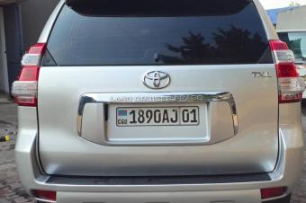 Toyota prado txl 2013 diesel manuelle moteur 5l Kilomtrage 52000 frigo 3 banquette Prix 29500  discuter