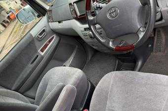 TOYOTA NOHA A VENDRE  KINSHASA 