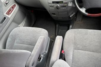 TOYOTA NOHA A VENDRE  KINSHASA 