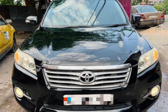  TOYOTA VANGUARD 2014  COULEUR DORIGINE PARTOUT PLAQUE BN MODLE 2014   2 BANQUETTES  KILOMTRAGE  22.500km FULL OPTIONS  CAPTEUR DE CHOC CLIMATIS   MOTEUR