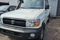 Toyota Land Cruiser 2023 - Double Cabin  automobile_motos_velos_engins_et_pieces