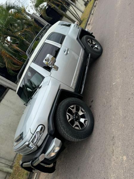 TOYOTA FJ CRUISER A VENDRE 