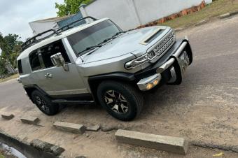 TOYOTA FJ CRUISER A VENDRE 
