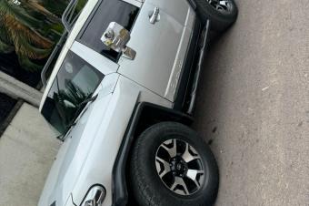 TOYOTA FJ CRUISER A VENDRE 