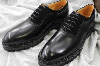 Chaussures homme disponibles 