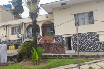 VILLA  VENDRE  Mbinza Ma Campagne