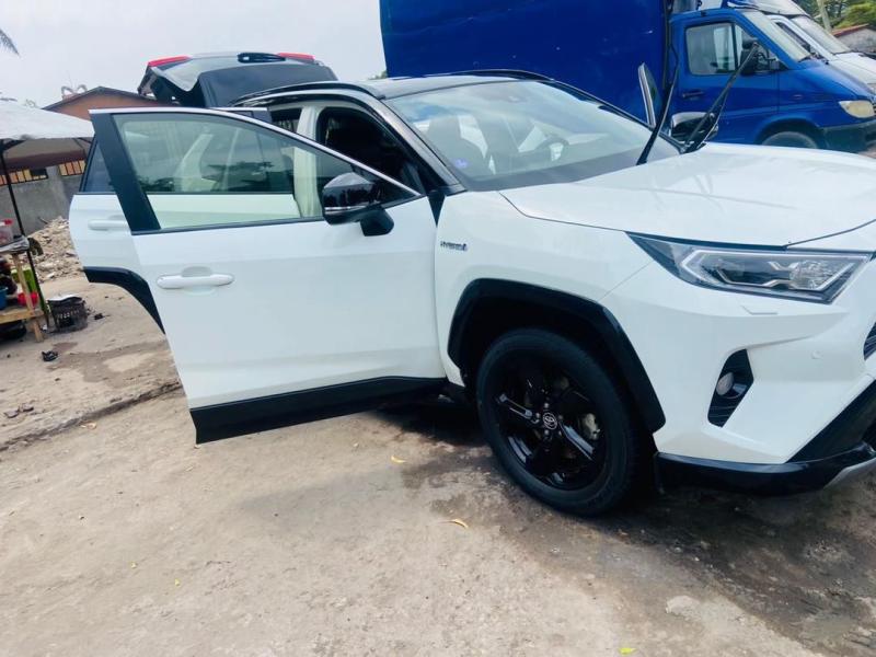 Toyota New rav hybride 2021