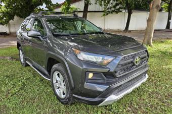 TOYOTA RAV4 A VENDRE  KINSHASA 