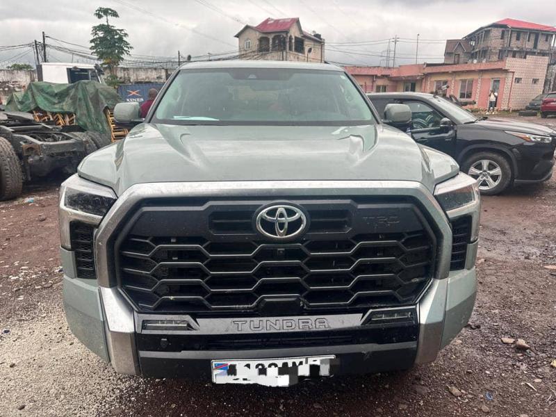 TOYOTA TUNDRA