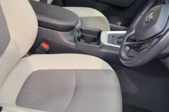 Toyota new rav hybrid 