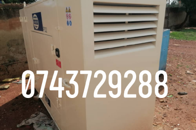 groupes_electrogenes_panneaux_solaires_construction Anonyme  