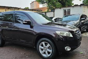 Toyota Vanguard sans plaque essence automatique 4cylinder kilomtrage 9800 camra de recul intrieur cuire Prix 11500  discuter