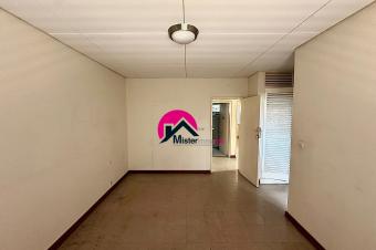 Location dune superbe villa contemporaine des 4CHS 2 sjours bureau idale pour ceux qui recherchent confort et espace etc. Situe  Ngaliema BinzaMacampagne