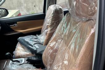 Toyota fortuner sans plaque anne de fabrication 2024   Couleur dorigine Kilomtrage 38  Full options essence 4 cylindre automatique volant normal gauche   Tout fonctionne correct