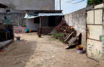 Parcelle de 9msur13 à vendre à kintambo contenant des maisons à détruire 100000 dollars à discuter mediacongo