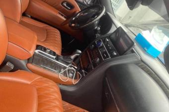 NISSAN PATROL PLATINUM V8 Anne 2015 Modifier 2023  Full option   Volant gauche  Intrieur en cuir   toit ouvrant    4 Camra  360  Automatique   Essence   plafond