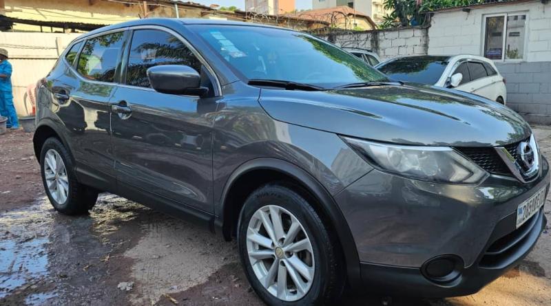 Nissan rogue 2017 essence automatique 4cylinder kilomtrage 29000 prix 17000  discuter