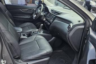 Nissan rogue 2017 essence automatique 4cylinder kilomtrage 29000 prix 17000  discuter