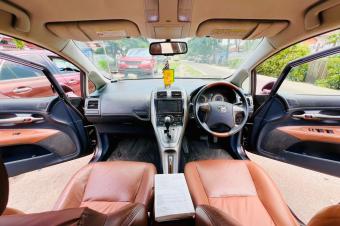  TOYOTA BLADE  COULEUR DORIGINE PARTOUT PLAQUE RCENTE AUTOMATIQUE  ESSENCE  KILOMTRAGE  23.400 km 4CYLINDRES CLIMATIS   FULL OPTIONS  INTRIEUR CUIR  A