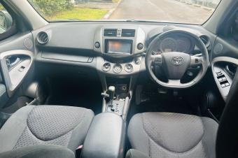 TOYOTA VANGUARD Full Option Anne de fabrication 2015 Automatique Essence Couleur dorigine Climatisation impeccable Kilomtrage faible Prix 10500 Localisation Bandal