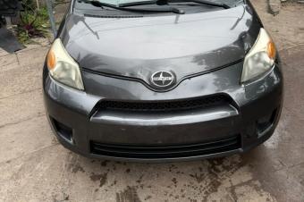 TOYOTA IST A VENDRE VOLANT NORMAL 